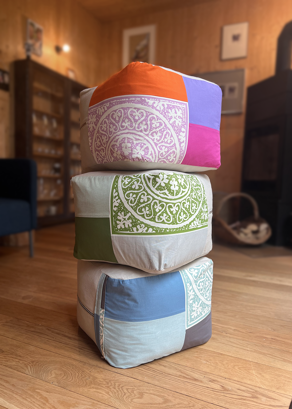 Sitz-Pouf | Polster als Upcycling-Unikat